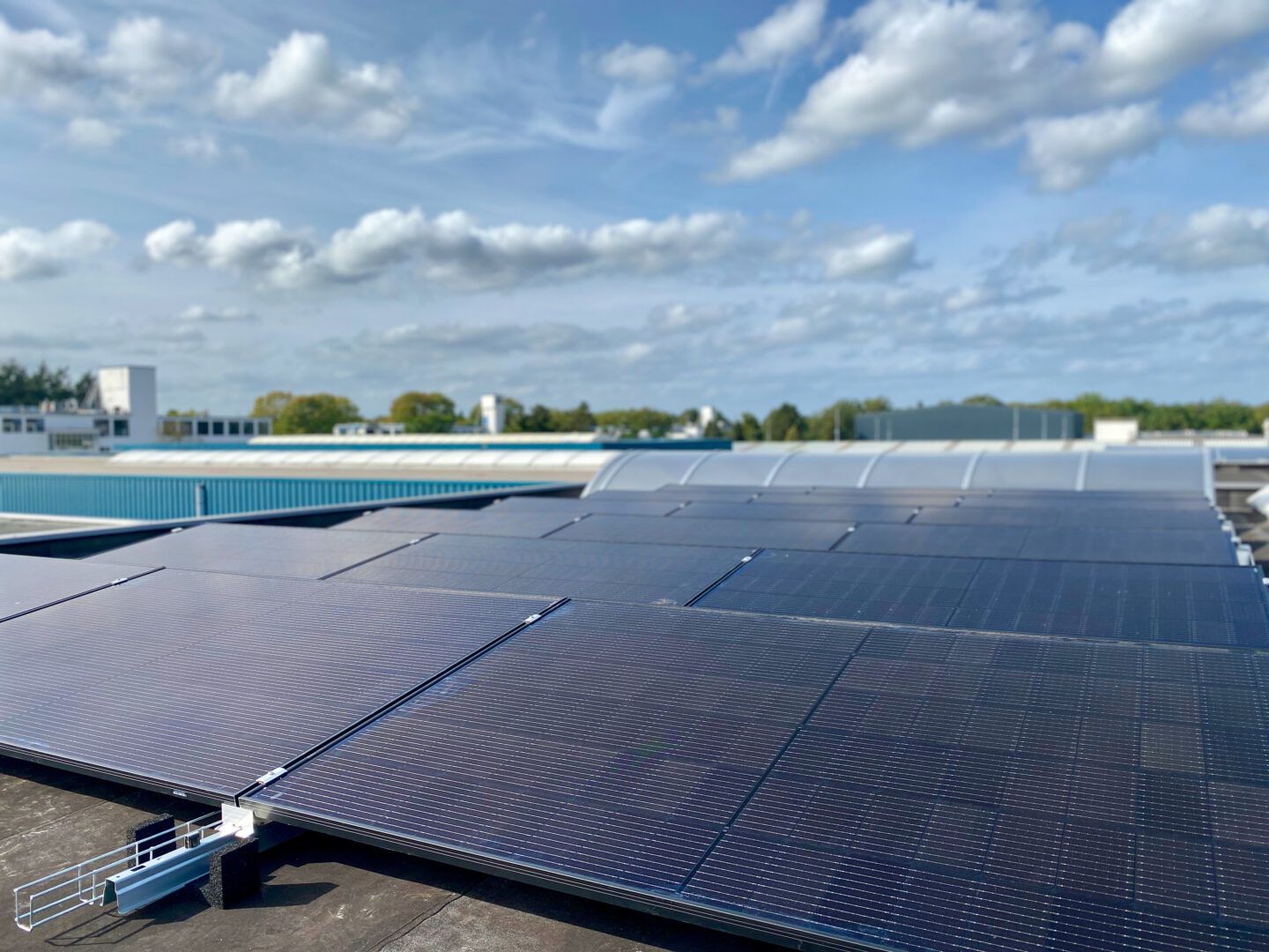 Zonnepanelen plat dak